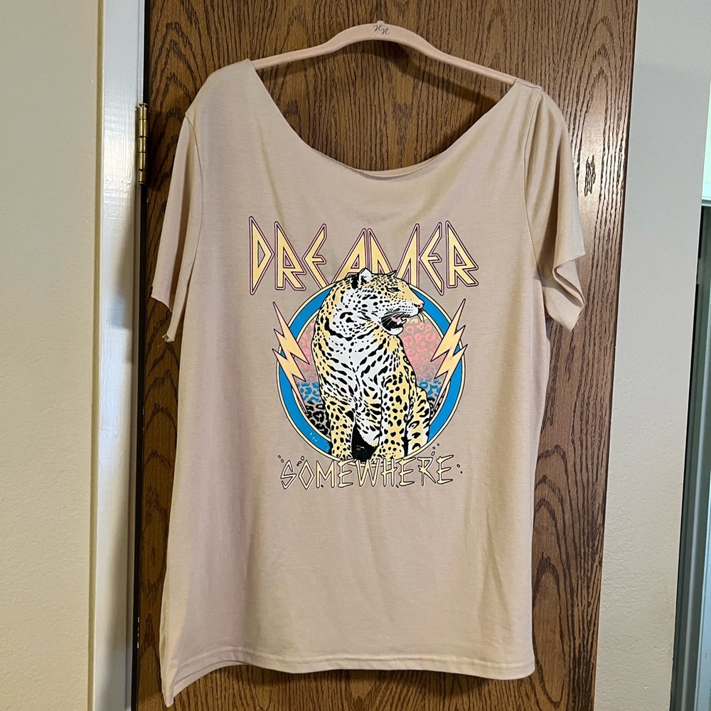 Graphic Tee - Picture 2 of 6